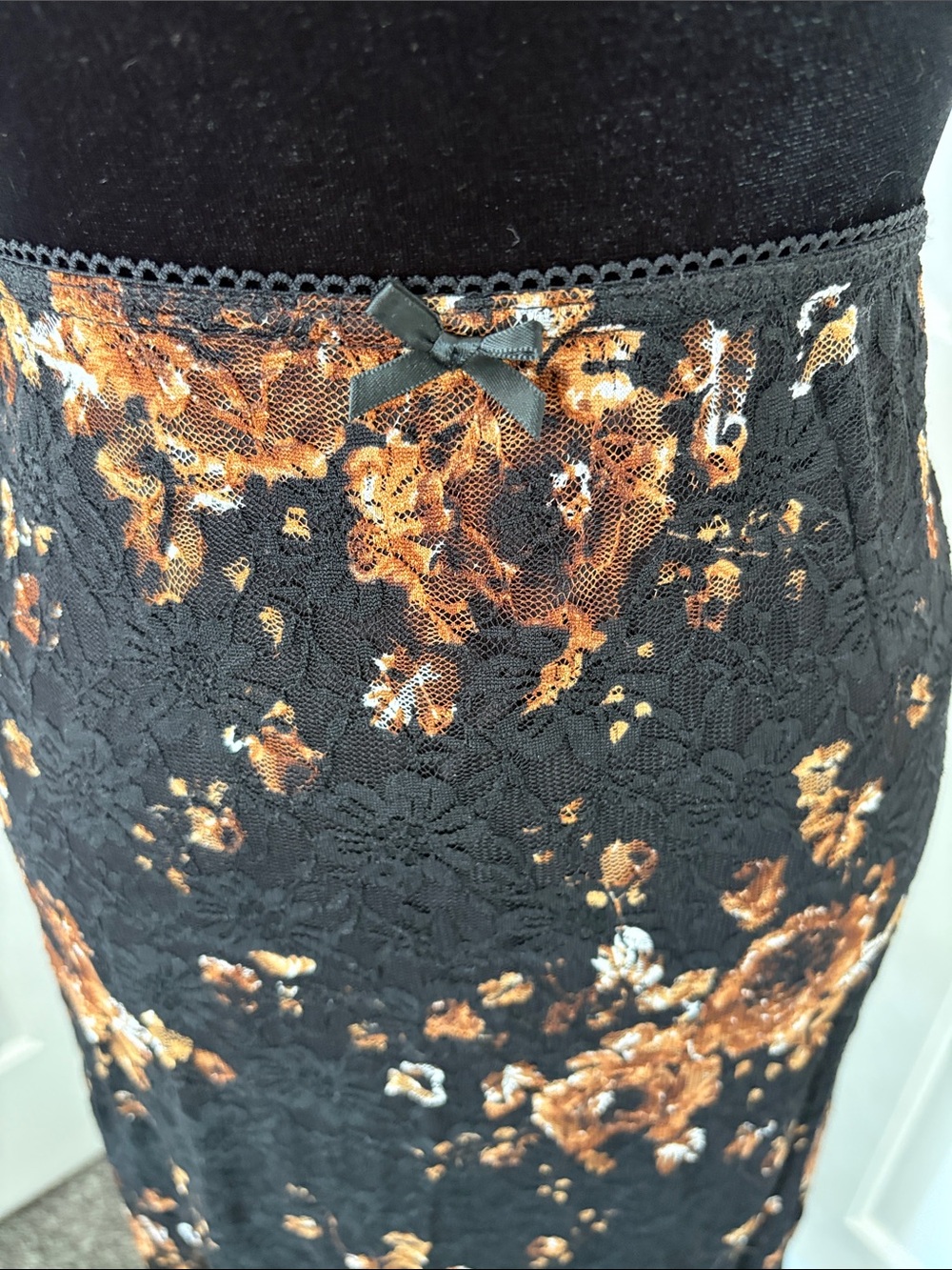 Promesa Black Maxi Skirt with Brown Floral Lace - Picture 4 of 12
